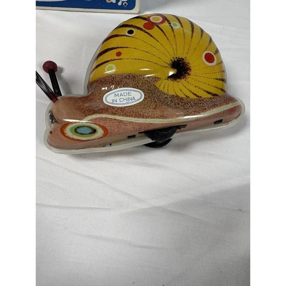 Vintage Tin Litho Wind Up Snail Toy w/ Box China No Key Retro Clockwork